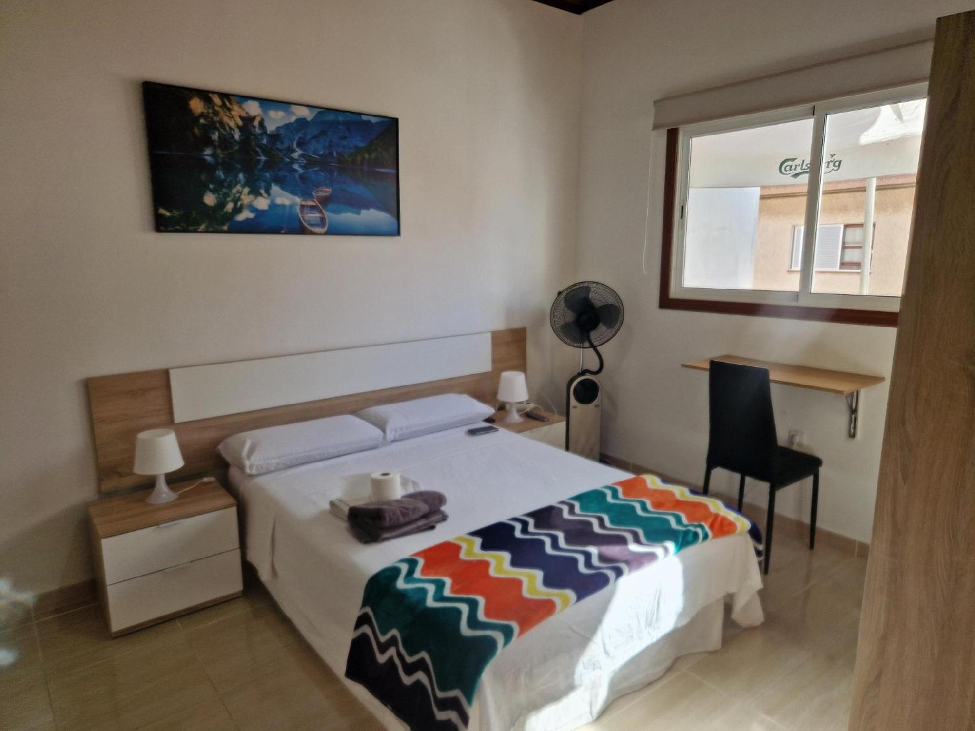 Habitacion Matrimonial Privada Con Areas Compartidas La Laguna  Exteriör bild